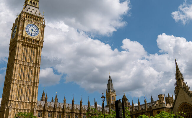Londra cu vizita la Paris