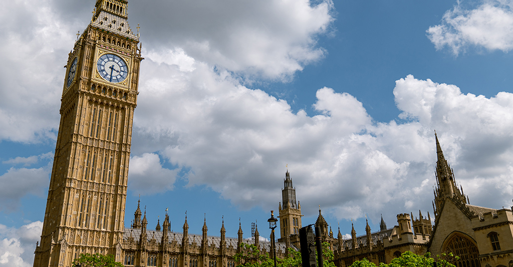 Londra cu vizita la Paris