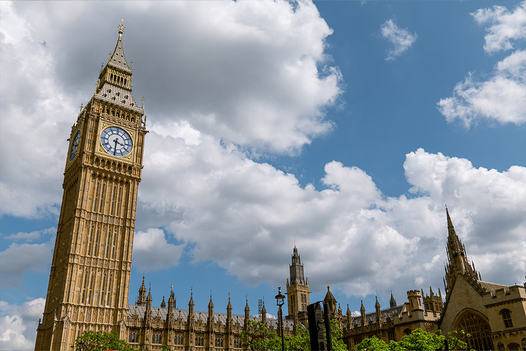 Londra cu vizita la Paris